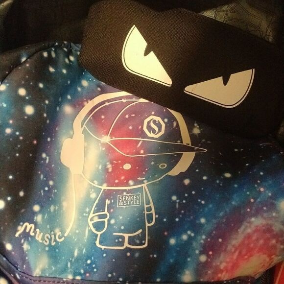 Senkey&style glow in the dark bookbag - Picture 4 of 4